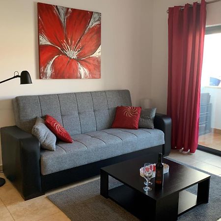 The Welcome Palmeiras Apartment ลากอส ภายนอก รูปภาพ