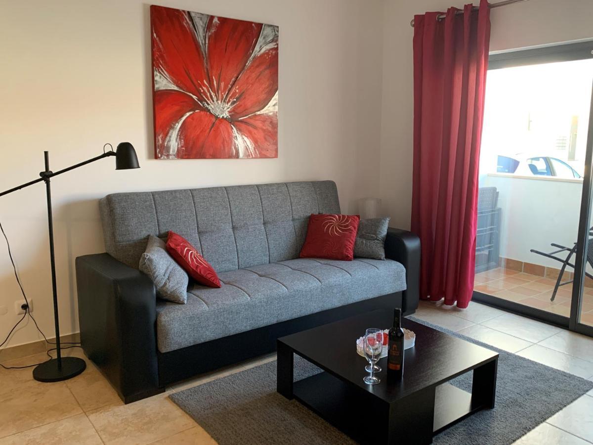 The Welcome Palmeiras Apartment ลากอส ภายนอก รูปภาพ